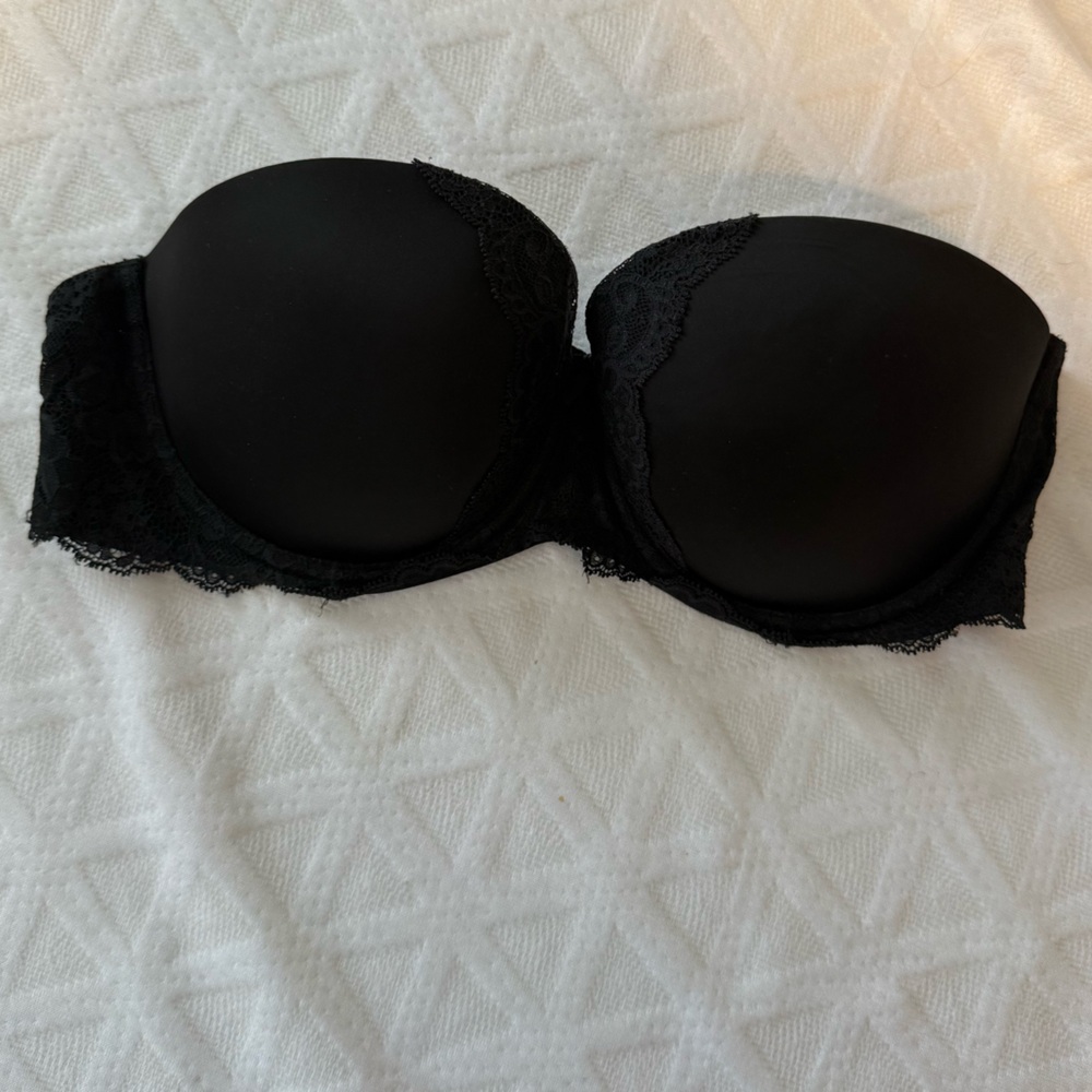 Victoria’s Secret Elegant Black Strapless Bra